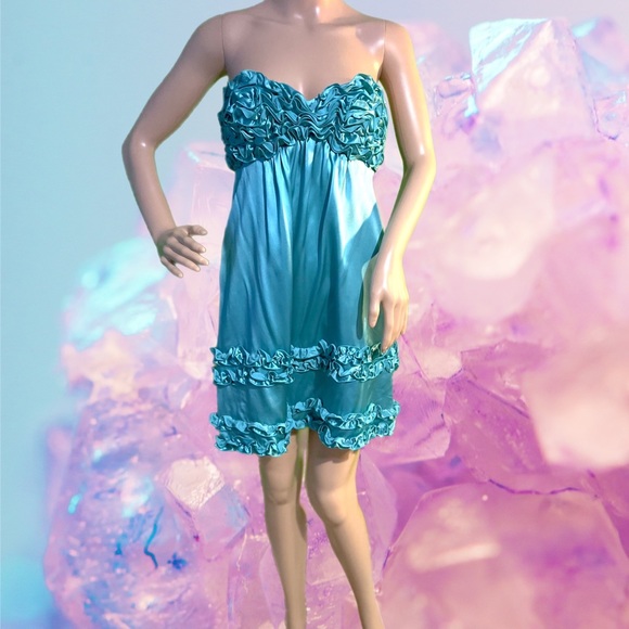 Betsey Johnson Evening | Black Label | Lined Silk Ruffled Bodice Strapless Dress - Picture 1 of 16